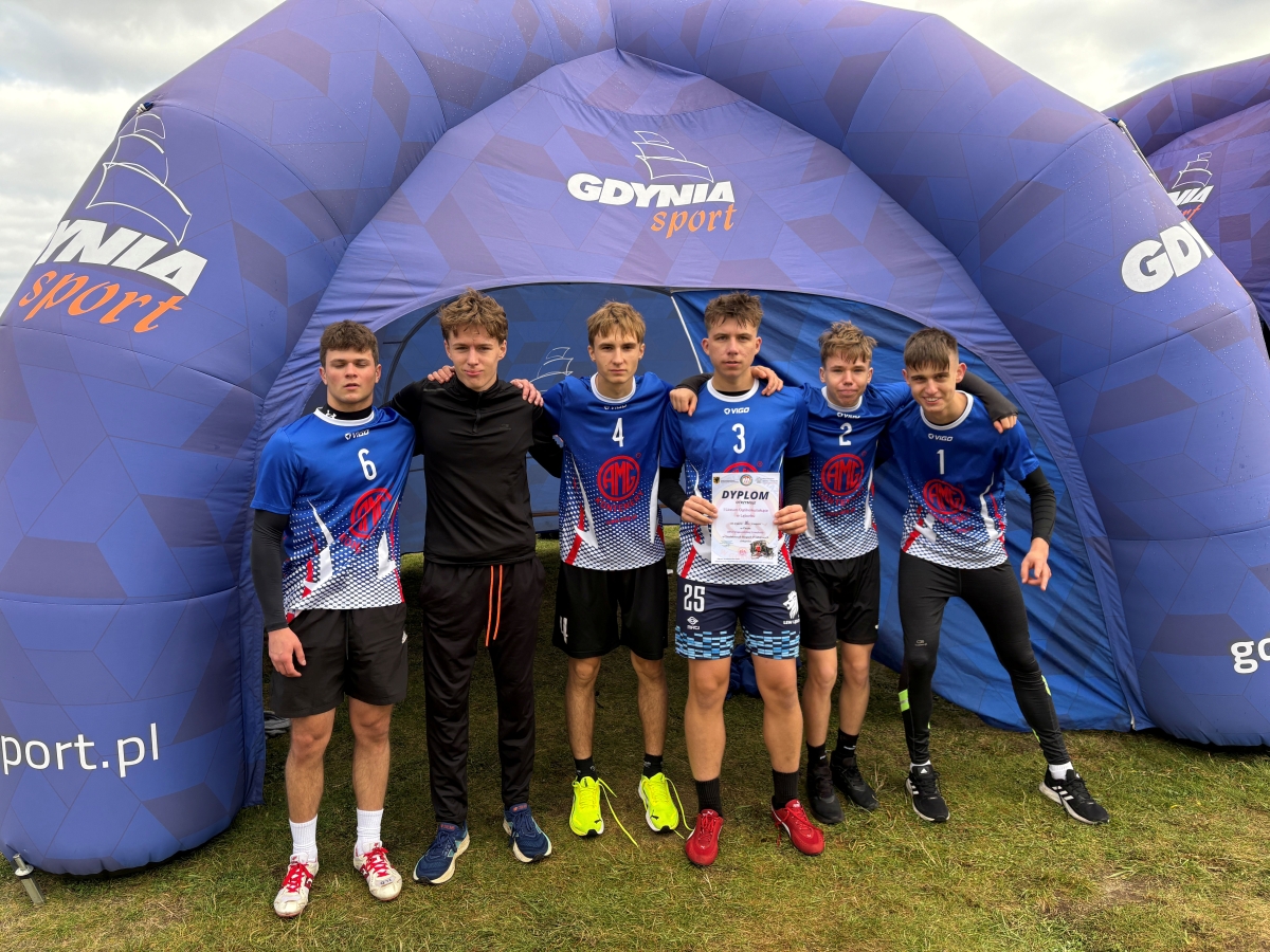 Finały Wojewódzkie w Sztafetowych Biegach Przełajowych