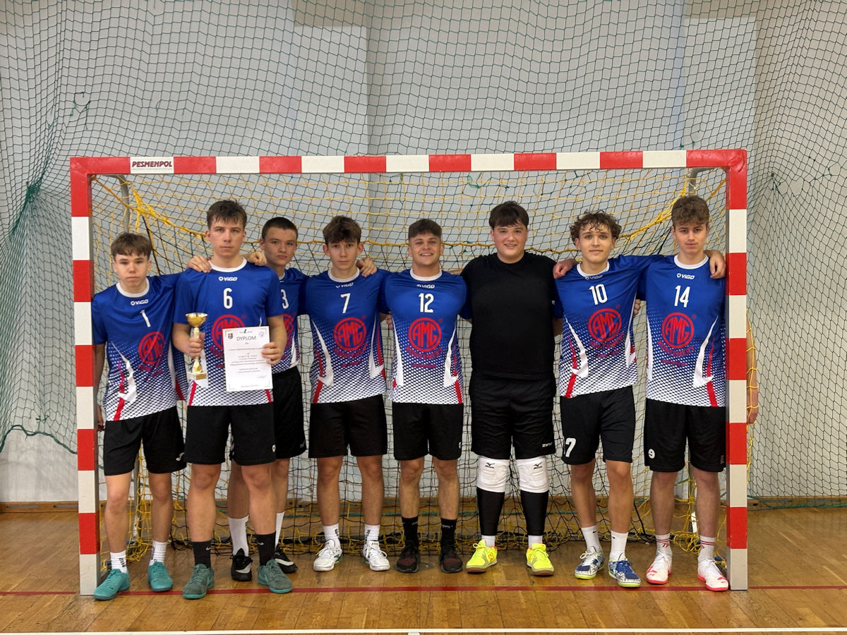 Złoto i brąz w Powiatowej Licealiadzie w Futsalu 2026