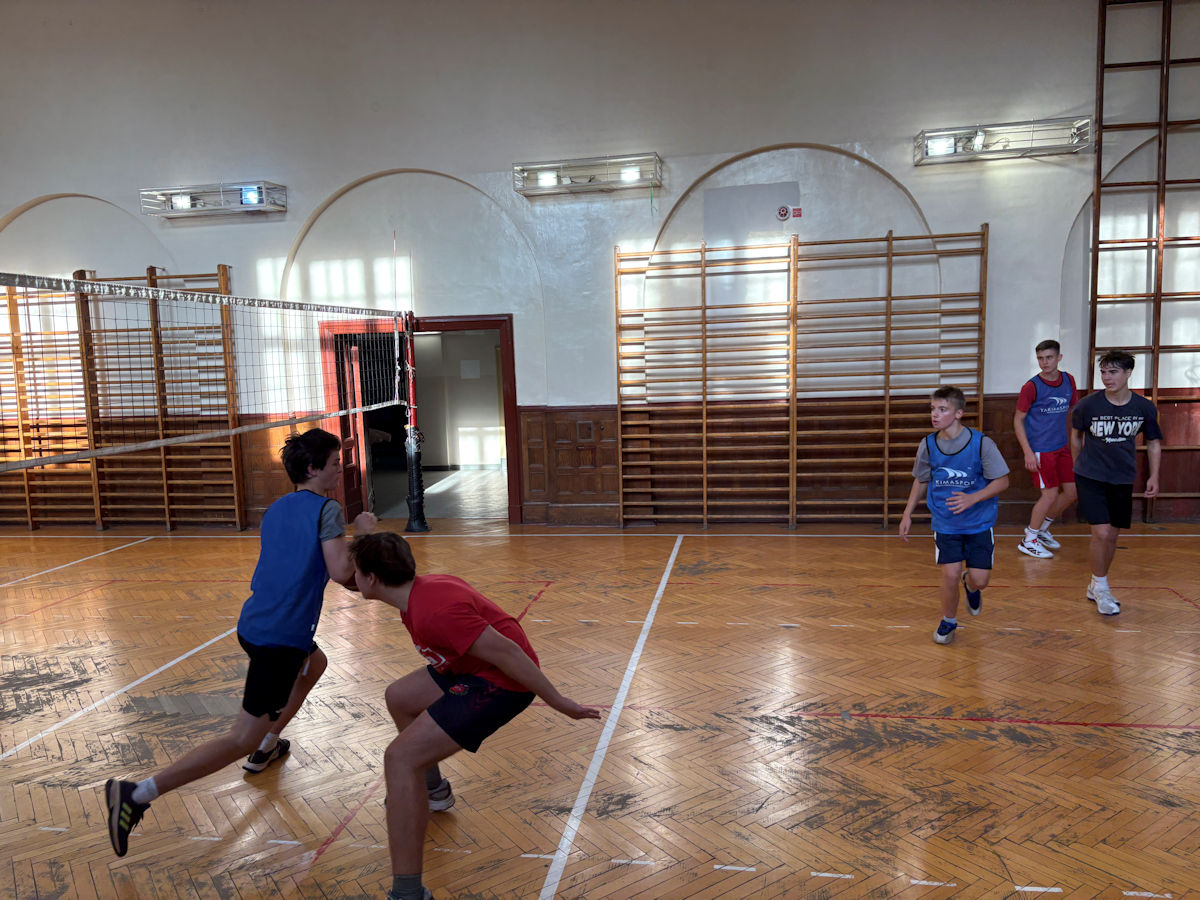 Przejdź do artykułu: 🏀 Betoniarze zwycięzcami Szkolnego Turnieju Koszykówki 3×3!