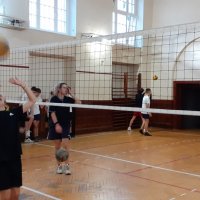 Turnieje o przechodni Puchar Dyrektora I LO dziewcząt i chłopców 2021/2022