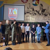 Dzisiaj obchodziliśmy Święto Patrona naszej Szkoły- Stefana Żeromskiego. Uroczystą akademię otworzyła Pani Dyrektor Katarzyna Wach, która w&nbsp;swoim przemówieniu odniosła się do osoby Stefana Żeromskiego i&nbsp;jego dzieł.