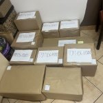 Dnia 15.12 zawieźliśmy paczki z żywnością, środkami czystości, odzieżą, regałem oraz upominkiem niespodzianką dla Pana Karola do punktu odbioru Szlachetnej Paczki