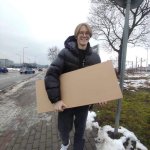 Dnia 15.12 zawieźliśmy paczki z żywnością, środkami czystości, odzieżą, regałem oraz upominkiem niespodzianką dla Pana Karola do punktu odbioru Szlachetnej Paczki