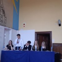 29 lutego odbyły się po raz drugi w naszej szkole Debaty Uczniowskie. Zorganizowano je w ramach realizacji działań programu wychowawczo-profilaktycznego szkoły