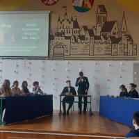 29 lutego odbyły się po raz drugi w naszej szkole Debaty Uczniowskie. Zorganizowano je w ramach realizacji działań programu wychowawczo-profilaktycznego szkoły