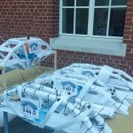 Drużyna LO1 wrazz 44 innymi drużynami z całej Polski miała za zadanie zbudować most o rozpiętości przęsła 100 cm mając do dyspozycji jedynie papier i klej. 