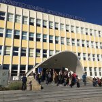 BLIŻEJ INFORMATYKI KWANTOWEJ - Quantum phenomena: Between the whole and the parts